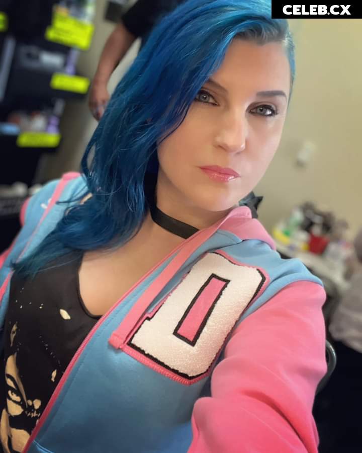 Leva Bates Image 7176404