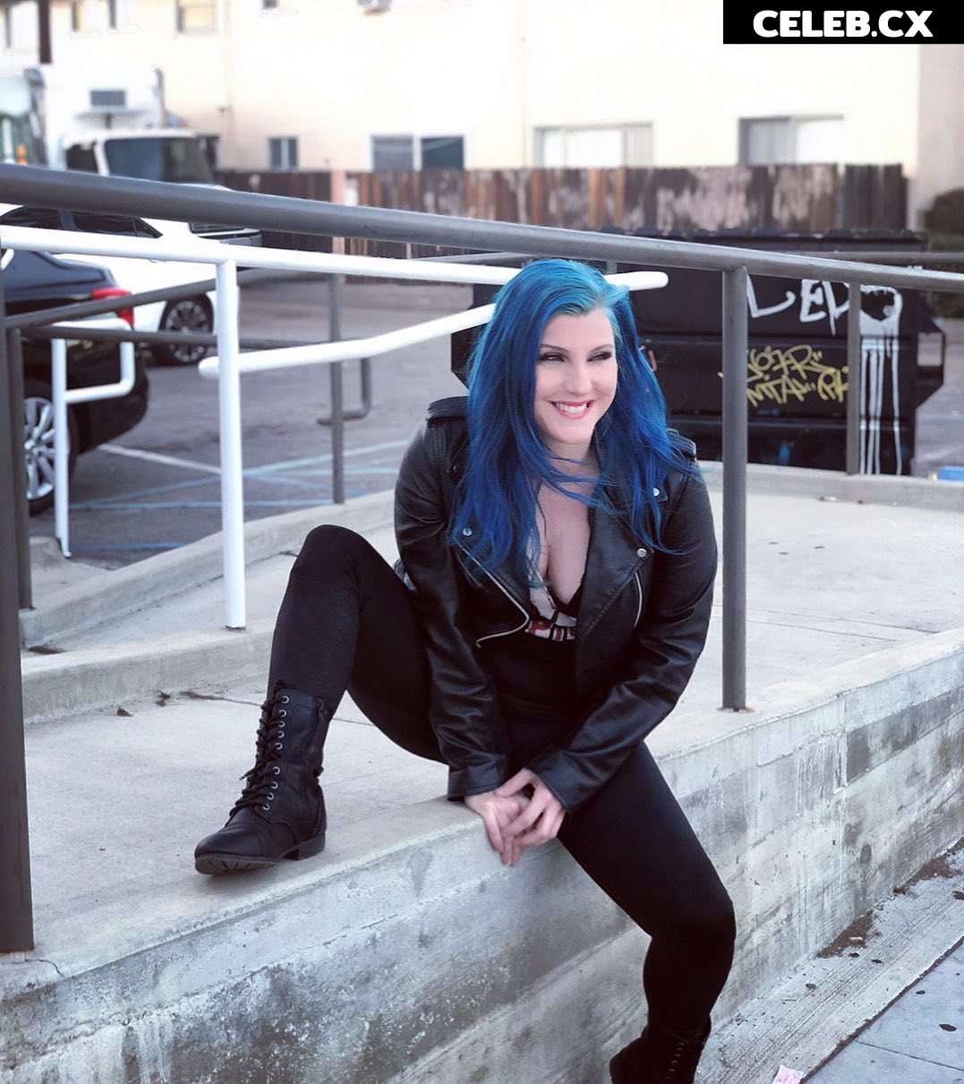 Leva Bates Image 7176438