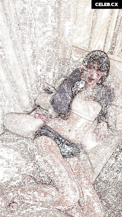 yule_.0.03 Image 7833623