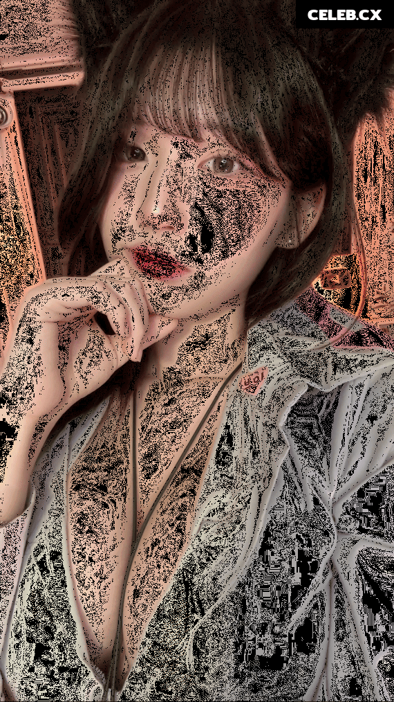yule_.0.03 Image 7829704