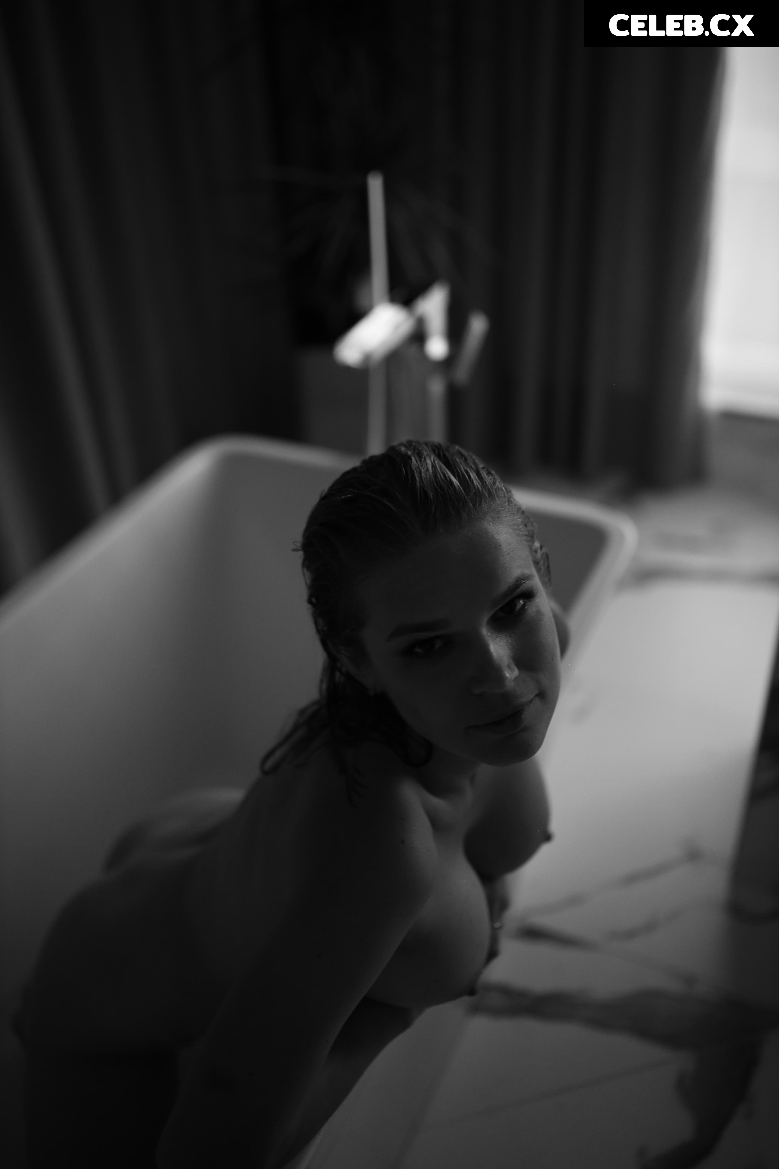 Вікторія Недзельська Image 7930168