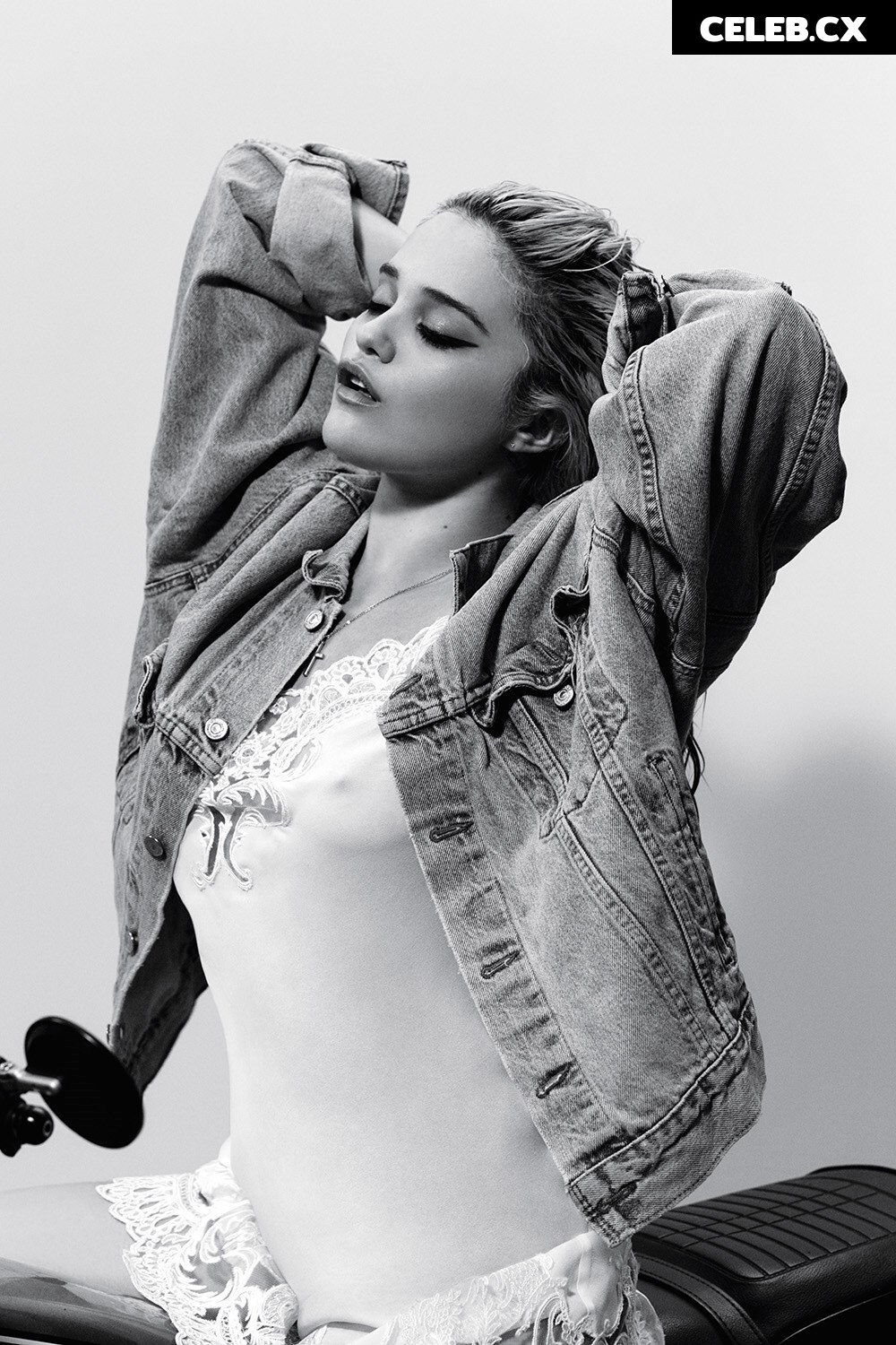 Sky Ferreira Image 7929339