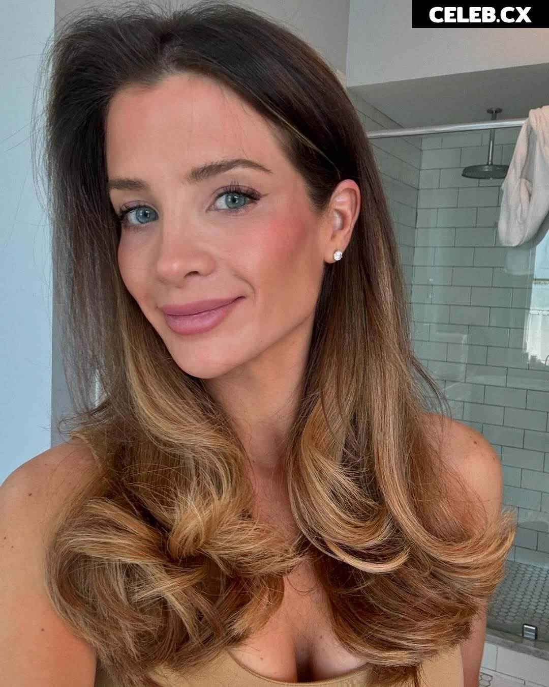 Naomie Olindo Image 7694526