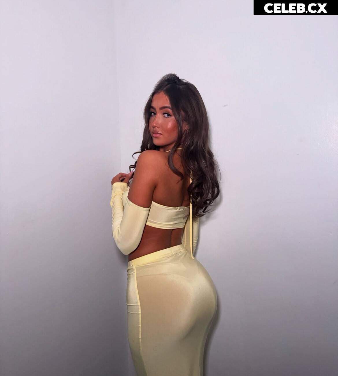 Nina Porter / nina..porter / _ninaporterr Image 7758173
