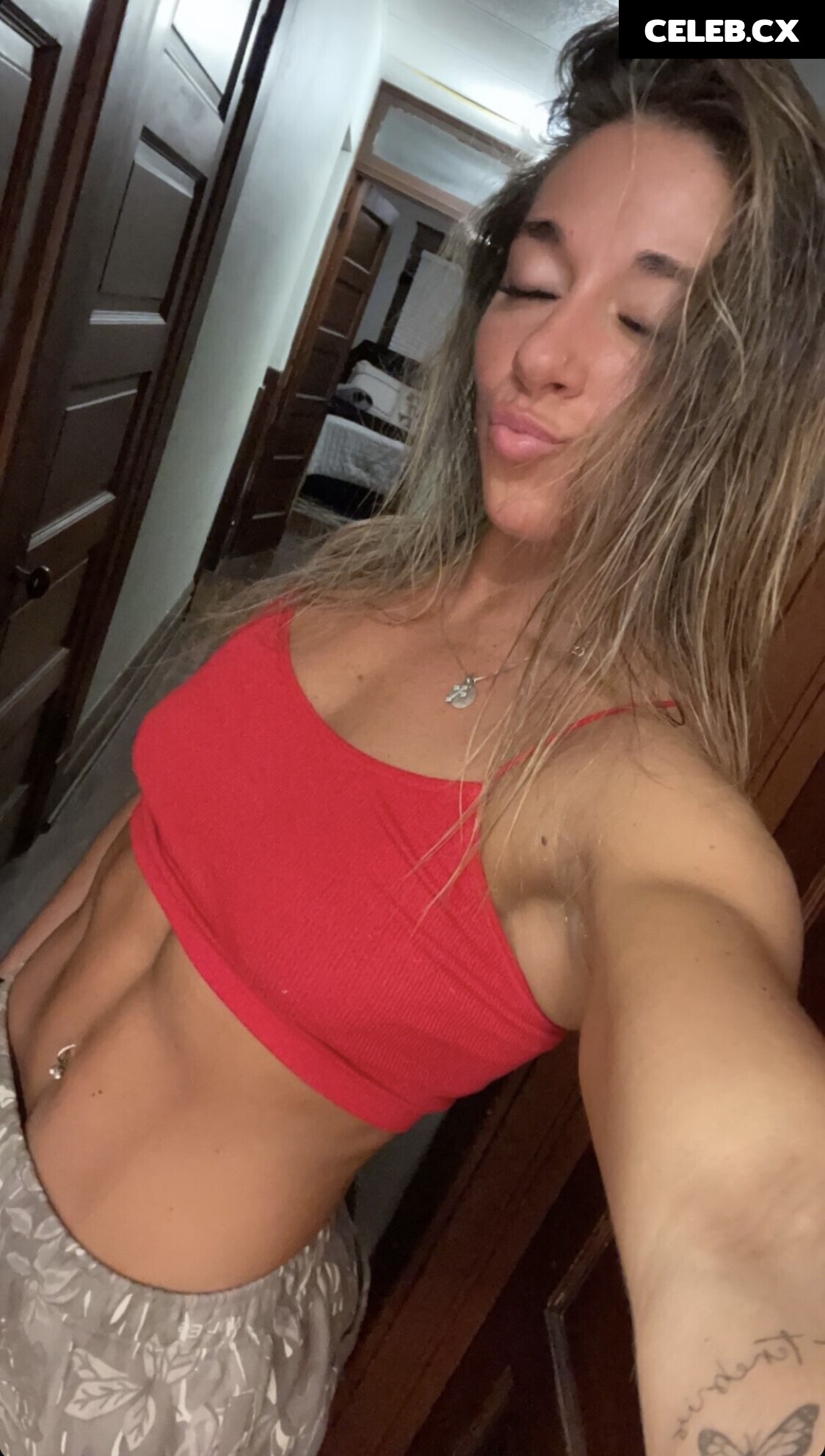 Kaitlinn_kfit / Kaitlin Kobuszewski Image 7746350