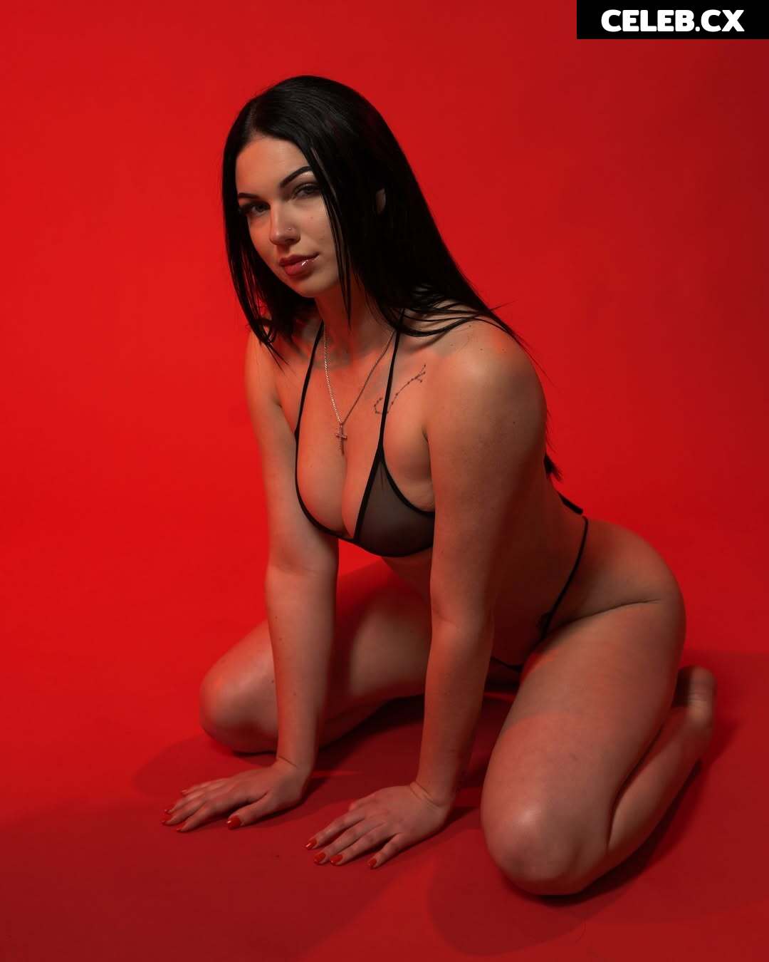 exotic.sativa / Sativa Siren Image 7735859