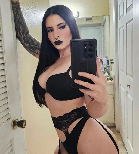 Image 912885 from Cleopatra Bloodqueen