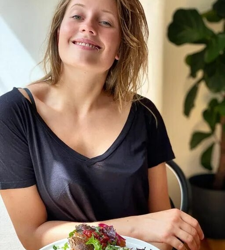 Image 923223 from Charlotte de Witte