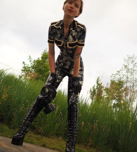 Image 9326062 from Latexdiva