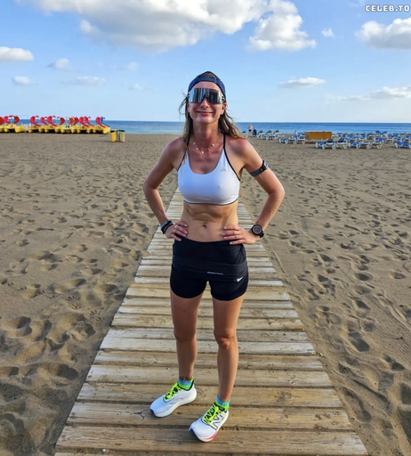 Image 931352 from swiss_claudi