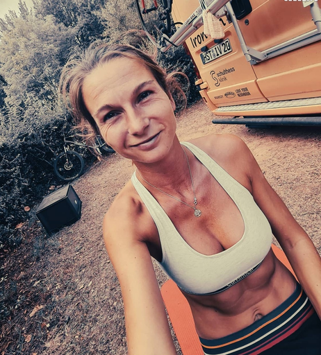 Image 930552 from swiss_claudi