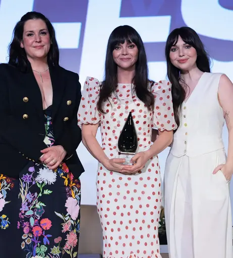 Image 9879124 from Melanie Lynskey