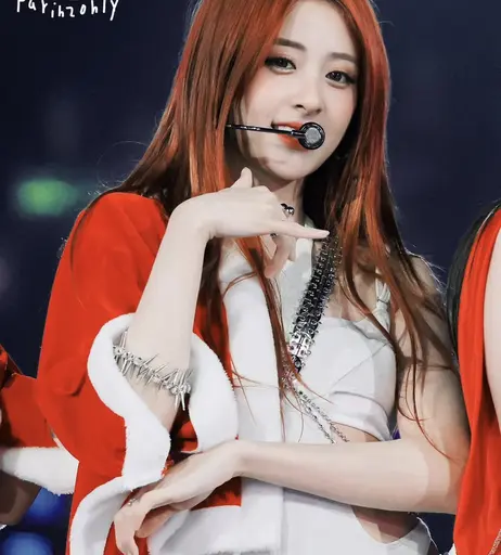 Image 9862833 from Huh Yunjin 허윤진 | LESSERAFIM