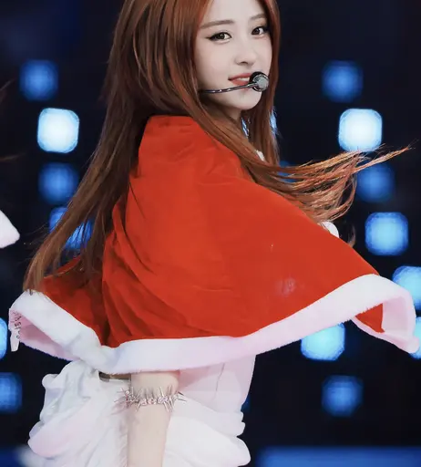 Image 9862835 from Huh Yunjin 허윤진 | LESSERAFIM