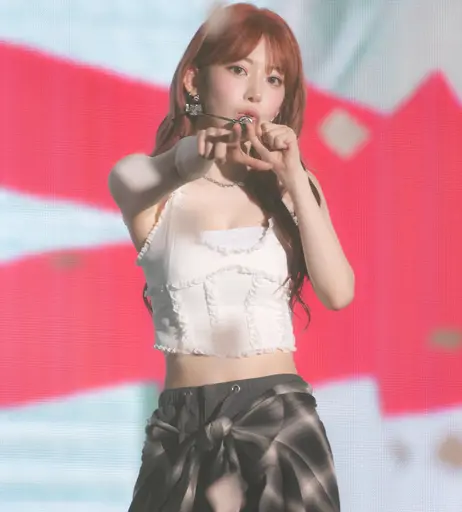 Image 9862713 from Sakura Miyawaki 宮脇 咲良 | LESSERAFIM