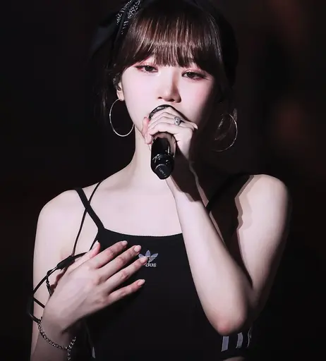 Image 9862689 from Kim Chaewon 김채원 [Le Sserafim]