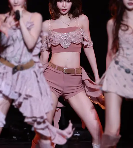 Image 9862680 from Kim Chaewon 김채원 [Le Sserafim]
