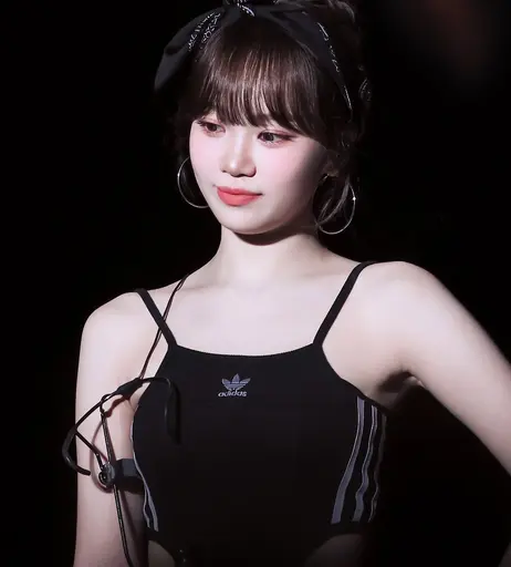 Image 9862685 from Kim Chaewon 김채원 [Le Sserafim]
