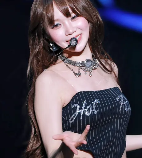 Image 9862670 from Kim Chaewon 김채원 [Le Sserafim]