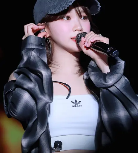 Image 9862677 from Kim Chaewon 김채원 [Le Sserafim]