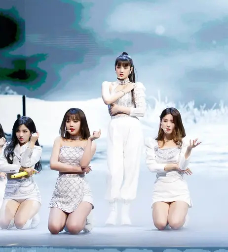 Image 9862941 from Soyeon / (G)I-IDLE / Kpop