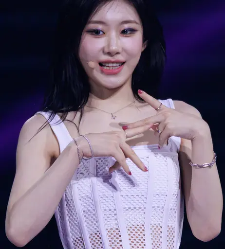 Image 9863540 from Chaeryeong - ITZY (채령)