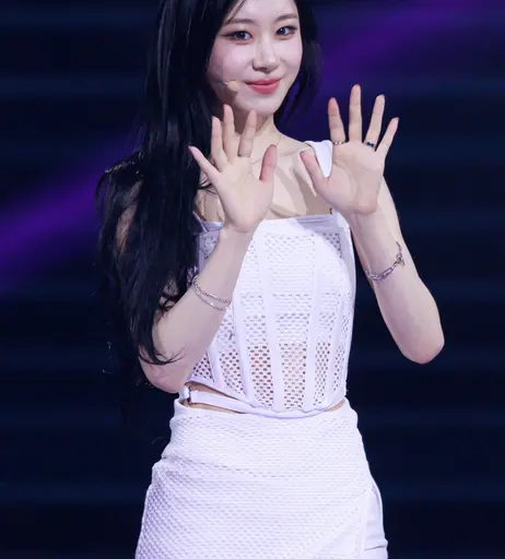 Image 9863544 from Chaeryeong - ITZY (채령)