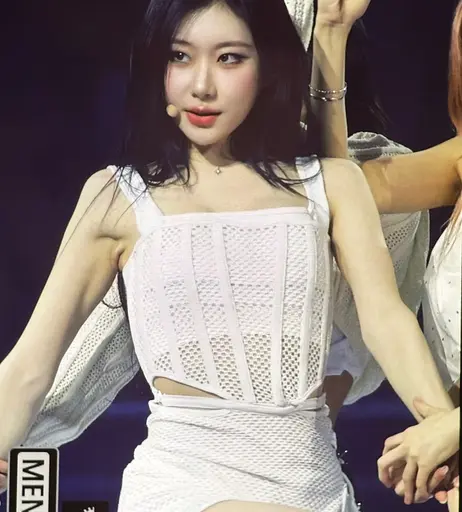 Image 9863537 from Chaeryeong - ITZY (채령)