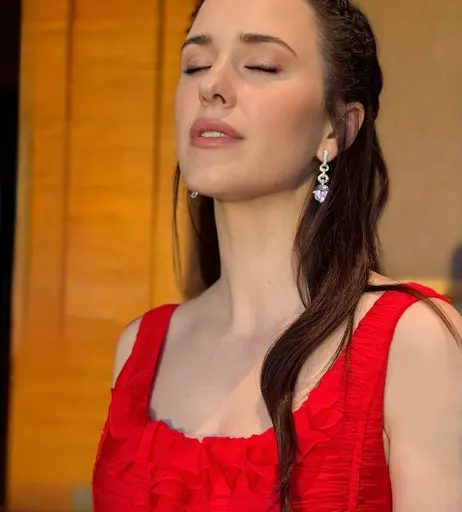 Image 9863646 from Rachel Brosnahan (Marvelous Mrs. Maisel)