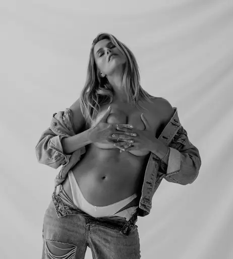 Image 9863984 from Natalie Jayne Roser/ Series Magazine