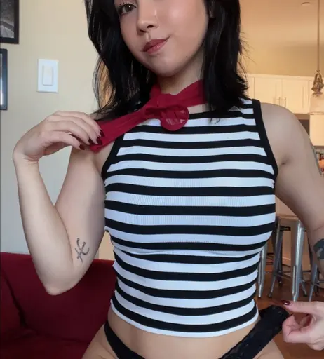 Image 9869921 from womanwearingred / Buffbunnymika / Buffbunbun