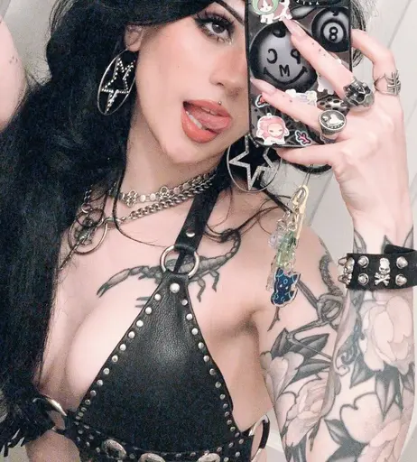 Image 9857888 from lil.batzz / lilbatz
