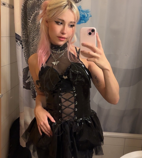 Image 9814107 from Sarahtoninx9_
