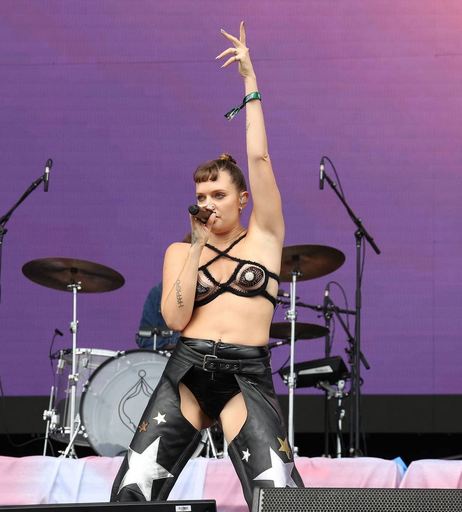 Image 9800376 from Tove Lo