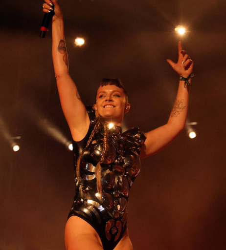 Image 9800374 from Tove Lo