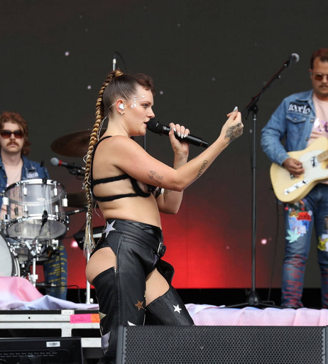 Image 9800369 from Tove Lo