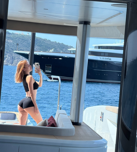 Image 9972424 from Elena Kamperi