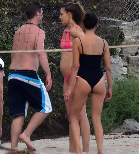 Image 9955703 from Nina Dobrev