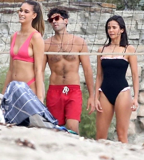 Image 9955695 from Nina Dobrev