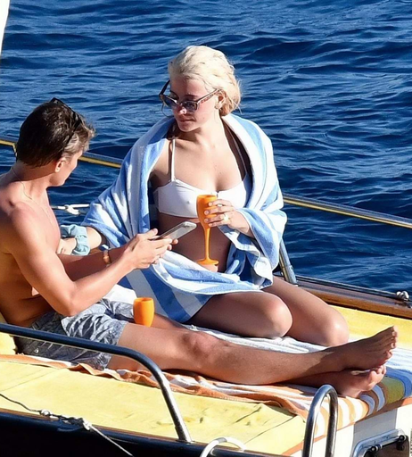 Image 9955987 from Pixie Lott