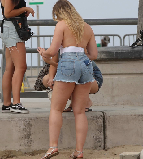 Image 9955945 from Iskra Lawrence