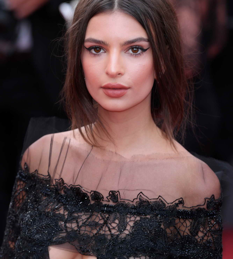Image 9956406 from Emily Ratajkowski