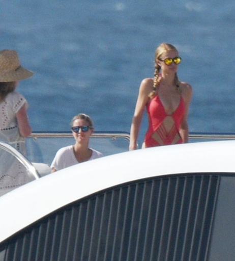 Image 9956674 from Paris Hilton
