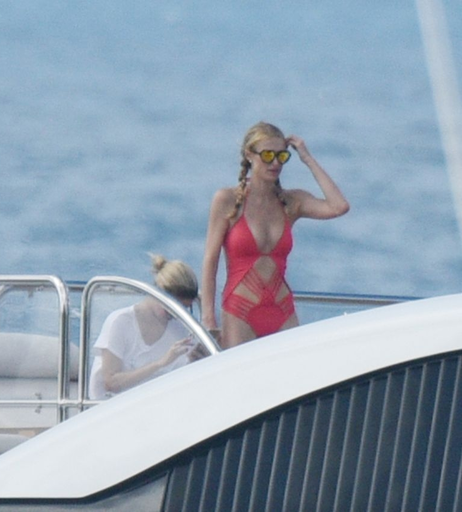 Image 9956666 from Paris Hilton