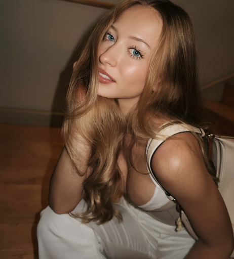 Image 9952650 from Sophia Diamond