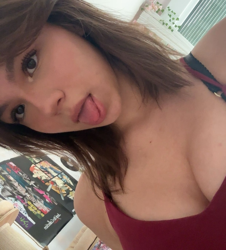 Image 9950818 from Emilyynl