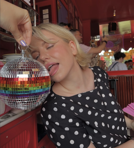 Image 9941420 from KellyMissesvlog
