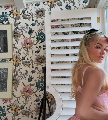 Image 9940433 from Lindsey Pelas