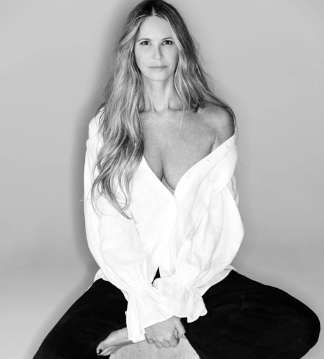 Image 9919656 from Elle MacPherson