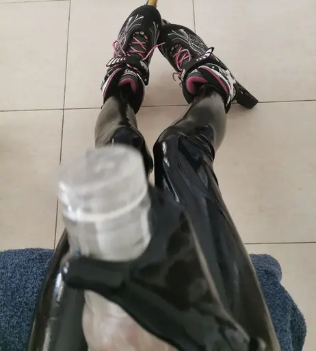 Image 9481161 from AmandaLatex